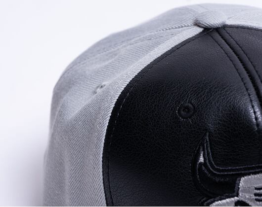 Kšiltovka Mitchell & Ness - Day One Snapback - Chicago Bulls - Black-Grey