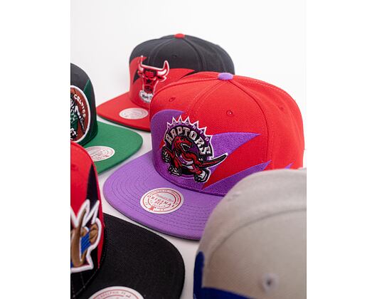 Kšiltovka Mitchell & Ness Toronto Raptors Sharktooth Snapback HWC Red / Purple