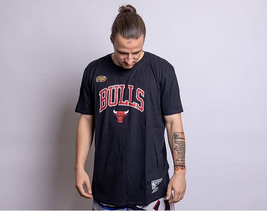 Triko Mitchell & Ness Arch Tee Chicago Bulls Black