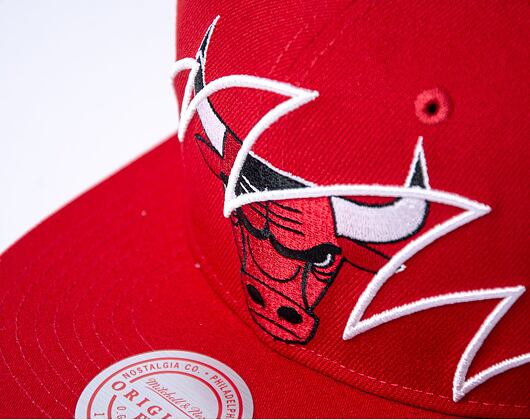 Kšiltovka Mitchell & Ness Shark Bite Snapback Nba Chicago Bulls Red