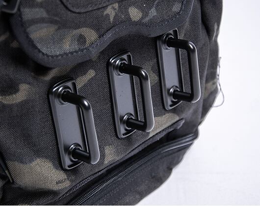 Batoh Oakley SI Kitchen Sink 02L