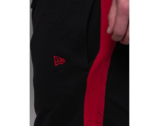 Tepláky New Era NBA Panel Joggerss Chicago Bulls Black/Red