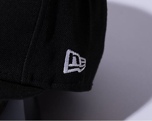 Kšiltovka New Era - MLB Basic 59FIFTY - NY Yankees - Black / White