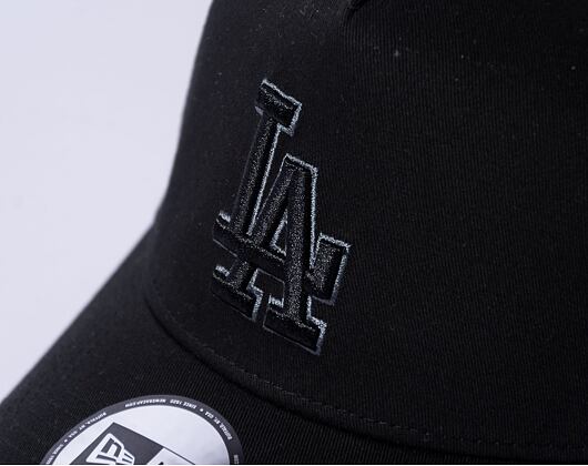 Kšiltovka New Era - MLB Black on Black 9FORTY Trucker - LA Dodgers - Black