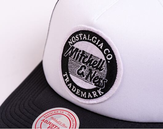 Kšiltovka Mitchell & Ness Branded Home Run Trucker Branded Black / White