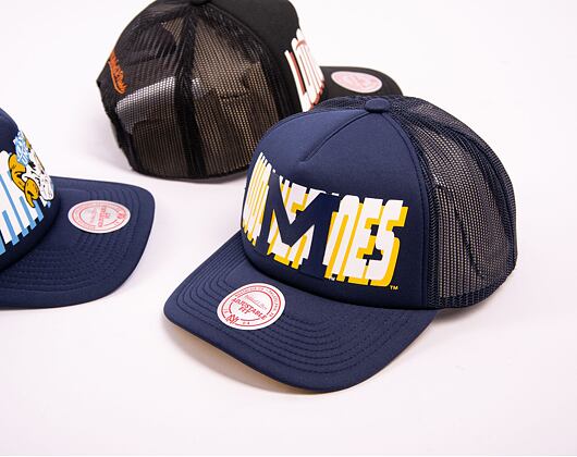 Kšiltovka Mitchell & Ness NCAA Billboard Trucker Snapback University Of Michigan Navy