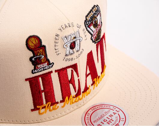 Kšiltovka Mitchell & Ness NBA Reframe Retro Snapback Hwc Miami Heat Off White