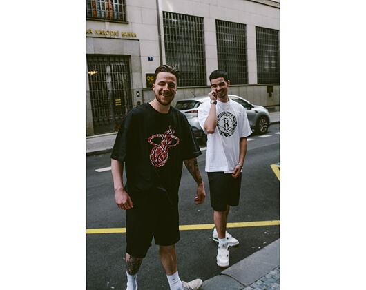 Triko New Era NBA Infill Logo Oversized Tee Brooklyn Nets White / Black