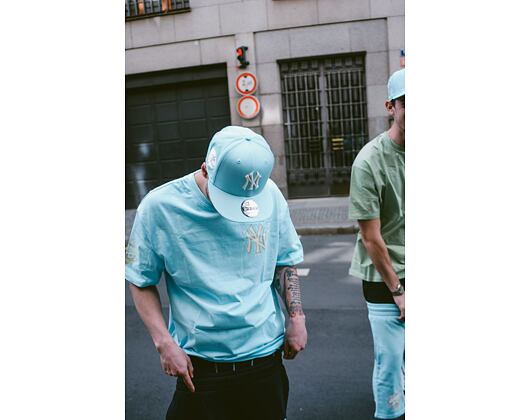 Triko New Era MLB Pastel Oversized Tee New York Yankees Pastel Blue / Off White