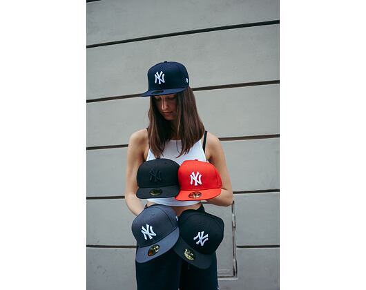 Kšiltovka New Era 59FIFTY MLB Basic New York Yankees - Black / White