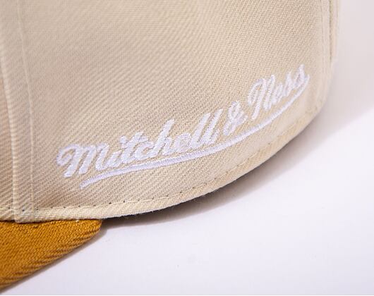 Kšiltovka Mitchell & Ness NBA Milwaukee Bucks Sandman Fitted HWC off white