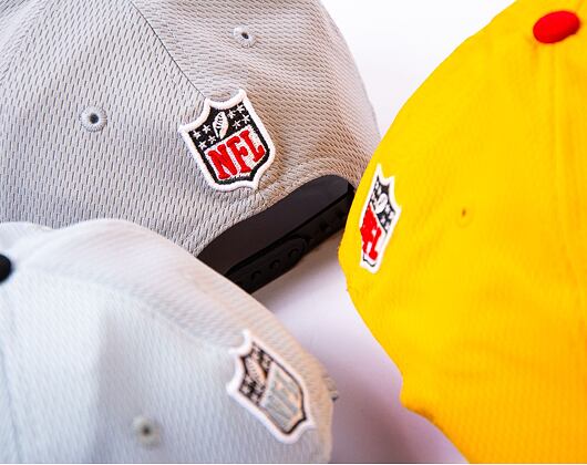 Kšiltovka New Era 9FORTY Stretch-Snap NFL Sideline 23 Kansas City Chiefs Team Colors