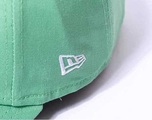 Dámská Kšiltovka New Era 9FORTY Womens MLB League Essential New York Yankees Tropical Green / White