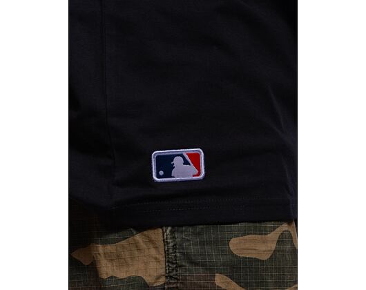 Triko New Era League Essentials Oversized Tee New York Yankees Black / Purple Nitro