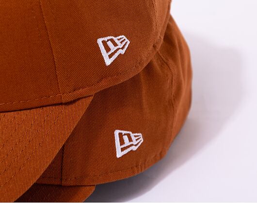 Dětská kšiltovka New Era 9FORTY Kids Seasonal Flag Logo - Caramel Brown