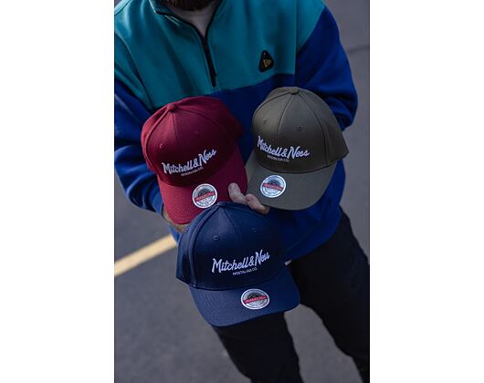 Kšiltovka Mitchell & Ness Branded Pinscript Classic Red BURGUNDY