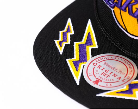 Kšiltovka Mitchell & Ness Recharge Trucker Los Angeles Lakers Black