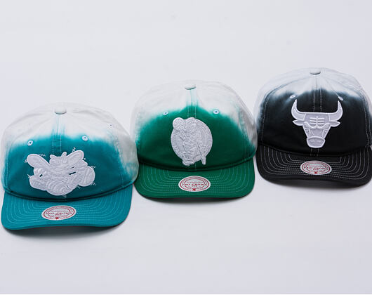 Kšiltovka Mitchell & Ness - Dip Dye Pro Snapback - Chicago Bulls - Black