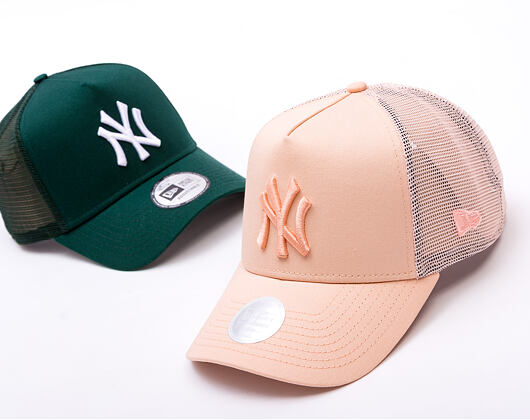 Dámská Kšiltovka New Era - MLB League Essential 9FORTY Trucker - NY Yankees - Light Pink