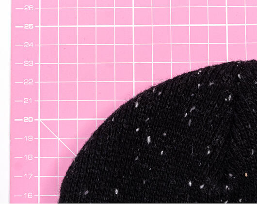 Kulich New Era - Heritage Skully Beanie - Black / Cream