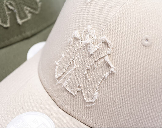 Dámská Kšiltovka New Era - MLB Distressed 9FORTY - NY Yankees - Stone