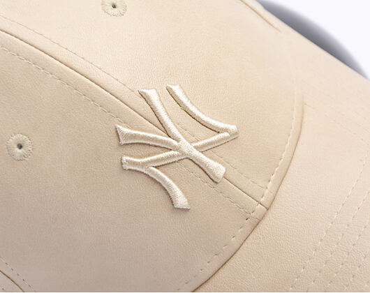 Dámská Kšiltovka New Era - MLB PU Leather 9FORTY - NY Yankees - Stone