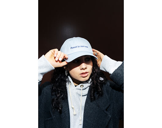 Kšiltovka 8by8 - Dadcap - "fluent in sarcasm" - Baby Blue/Lavender