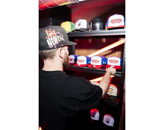 Kšiltovka New Era - Foam Trucker 19TWENTY - Stranger Things - Blue