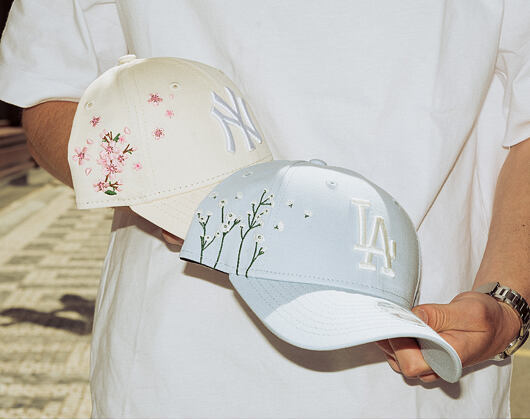 Dámská Kšiltovka New Era - MLB Floral Icon 9FORTY - NY Yankees - Cream / White