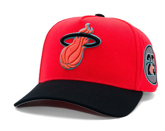 Kšiltovka Mitchell & Ness - In The City - NBA - Miami Heat - Pink