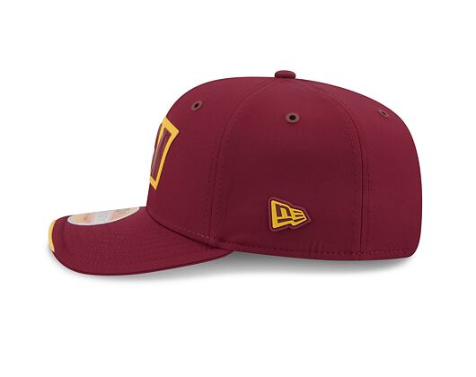 Kšiltovka New Era - NFL 2026 Sideline 9SEVENTY Stretch-Snap - Washington Commanders - Team Color