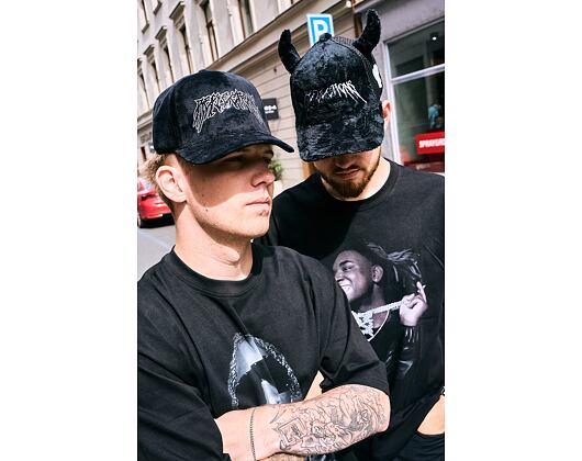 Kšiltovka Reflection Luxury Horny Cap - Black Horns