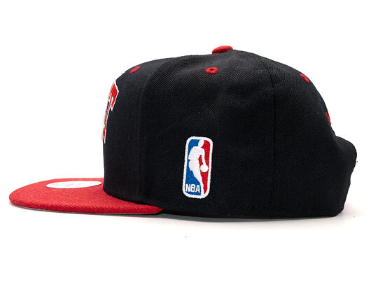 Kšiltovka Mitchell & Ness Team Arch Miami Heat Black Snapback