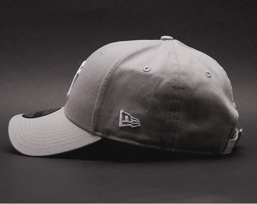 Kšiltovka New Era - MLB Essential 9FORTY - NY Yankees - Gray / White