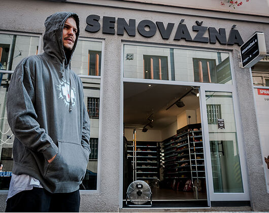 Mikina s kapucí Pink Dolphin Ghost Promo Hoodie Black