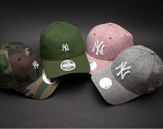 Kšiltovka New Era Mini Logo Essential New York Yankees 9TWENTY Woman Woodland Camo Strapback
