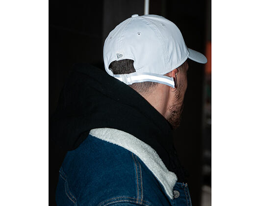 Kšiltovka New Era Reflective Tech 9FORTY White Clipback