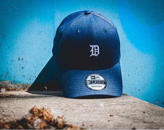 Kšiltovka New Era Linen Small Logo Detroit Tigers 9FORTY Navy Strapback