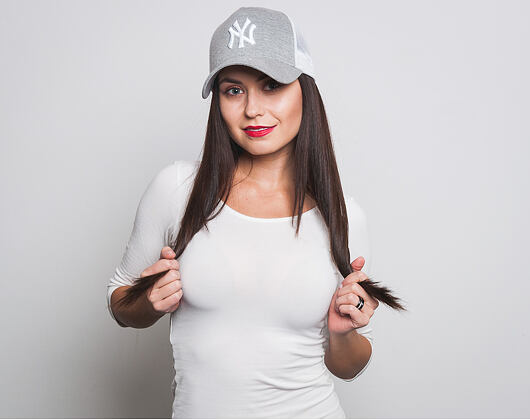 Dámská Kšiltovka New Era Jersey Essential Trucker New York Yankees 9FORTY Gray Snapback