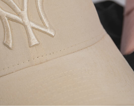 Dámská Kšiltovka New Era  Micro Cord New York Yankees  9FORTY  Optic White /
