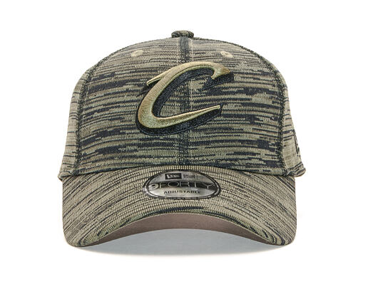 Kšiltovka New Era 9FORTY Cleveland Cavaliers Engineered Fit New Olive/Black Strapback