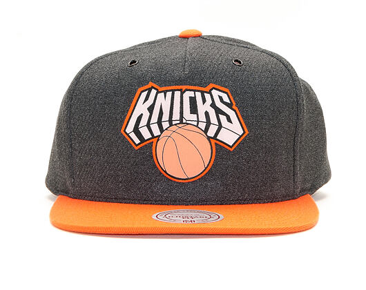 Kšiltovka Mitchell & Ness New York Knicks Hardwood Classic Woven Reflective Charcoal/Orange Snapback