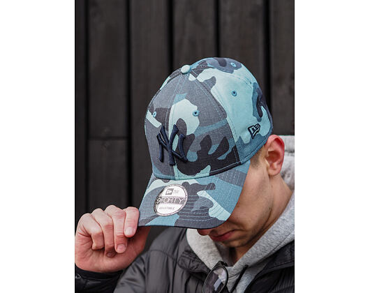 Kšiltovka New Era 9FORTY New York Yankees Camo Essential Light Navy Camo Strapback