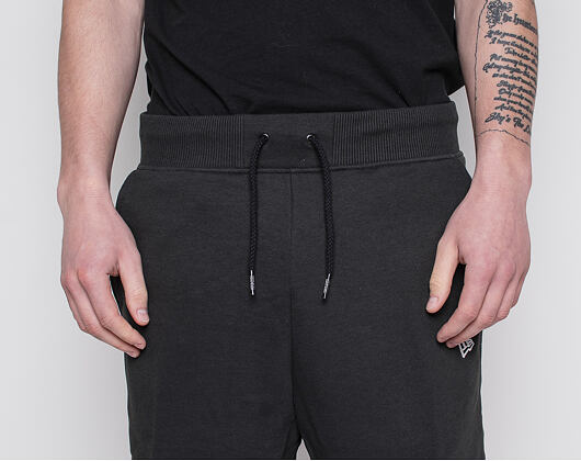 Kraťasy New Era Essential Shorts Black