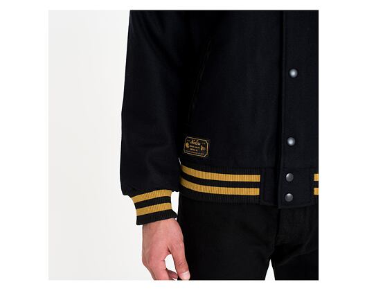 Bunda New Era Heritage Varsity Black