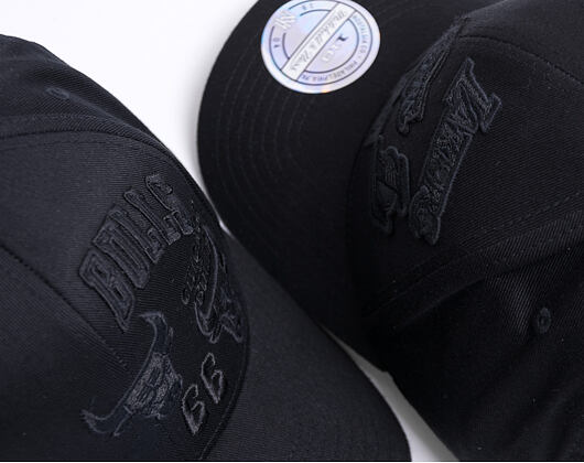Kšiltovka Mitchell & Ness Los Angeles Lakers 717 Varsity ID 110