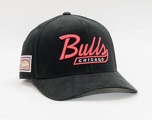 Kšiltovka Mitchell & Ness Chicago Bulls 831 Vintage Tailscript Black