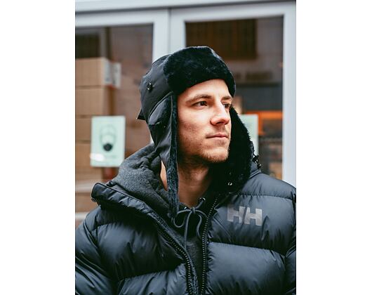 Beranice New Era Tech Fabric Trapper Black/Black