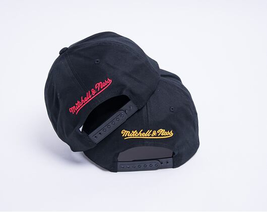 Kšiltovka Mitchell & Ness Los Angeles Lakers 537 Team Logo High Crown Black