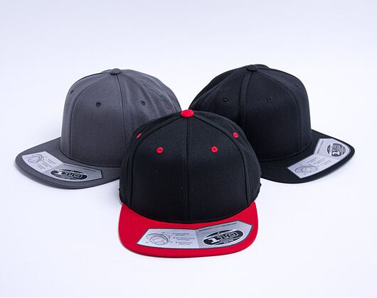 Kšiltovka Yupoong 110 Fitted Snapback Black / Red
